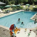Le Rocher Blanc Hotel