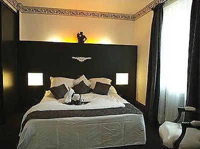 Ξενοδοχείο Le Rocher Blanc 3*