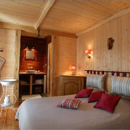 Le Rocher Blanc Hotel