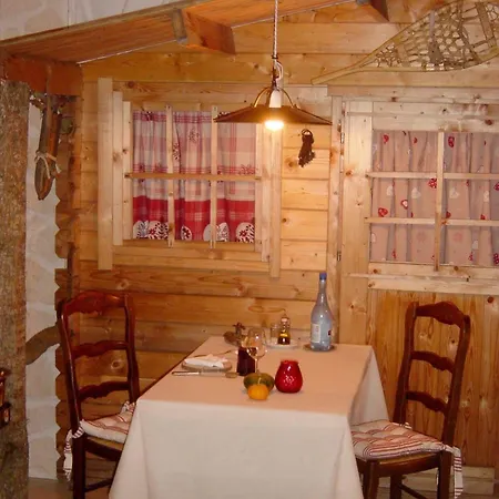 Le Rocher Blanc Hotell