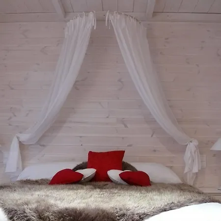 Hotel Le Rocher Blanc Albaret-Sainte-Marie